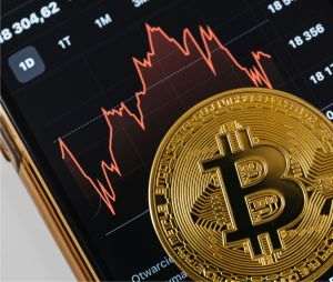 Deutsche Bank: Cinci motive ce au dus la căderea Bitcoin